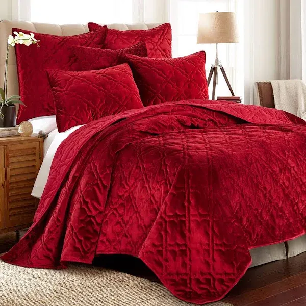 BH Caserta Velvet Red Full/Queen Quilt - Levtex Home