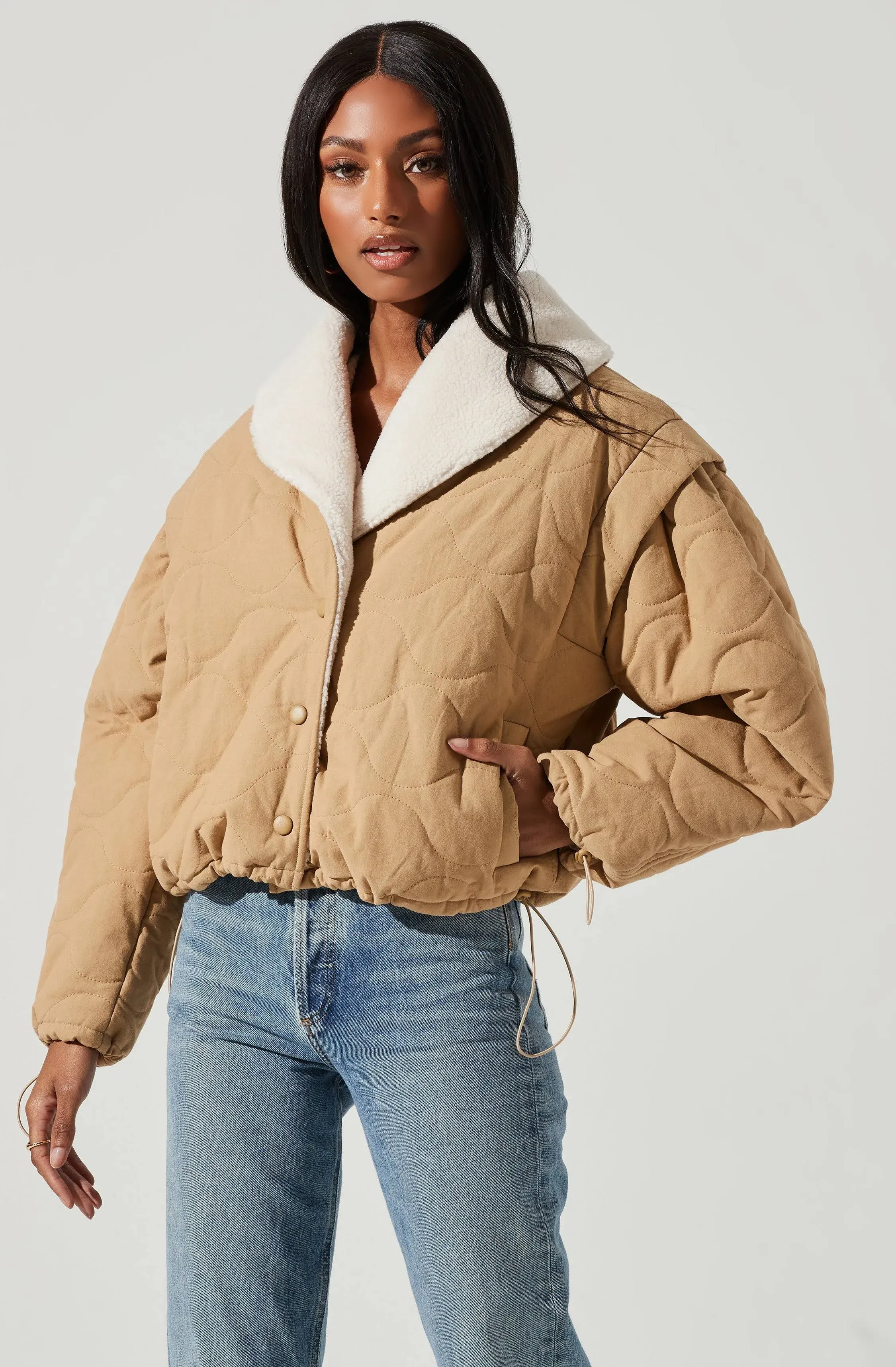 NWOT Astr The Label NADINE QUILTED FAUX SHEARLING JACKET KHAKI