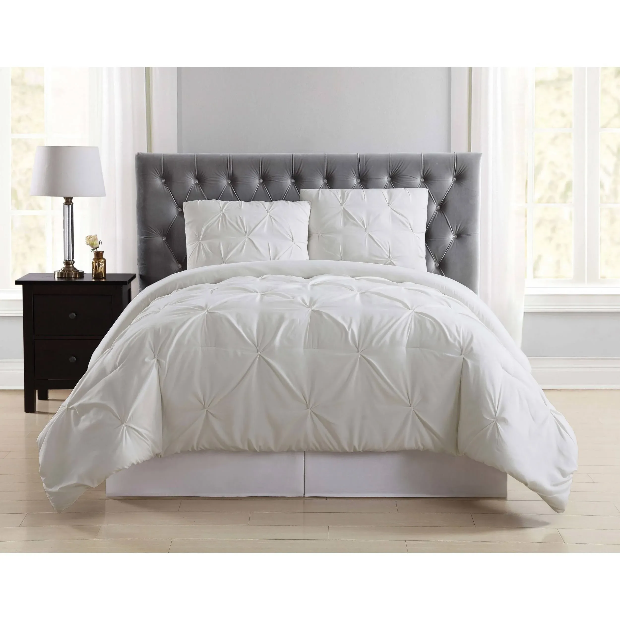 Truly Soft Everyday CS1969IVFQ-1500 Pleated Comforter Set,Ivory,Full/Queen